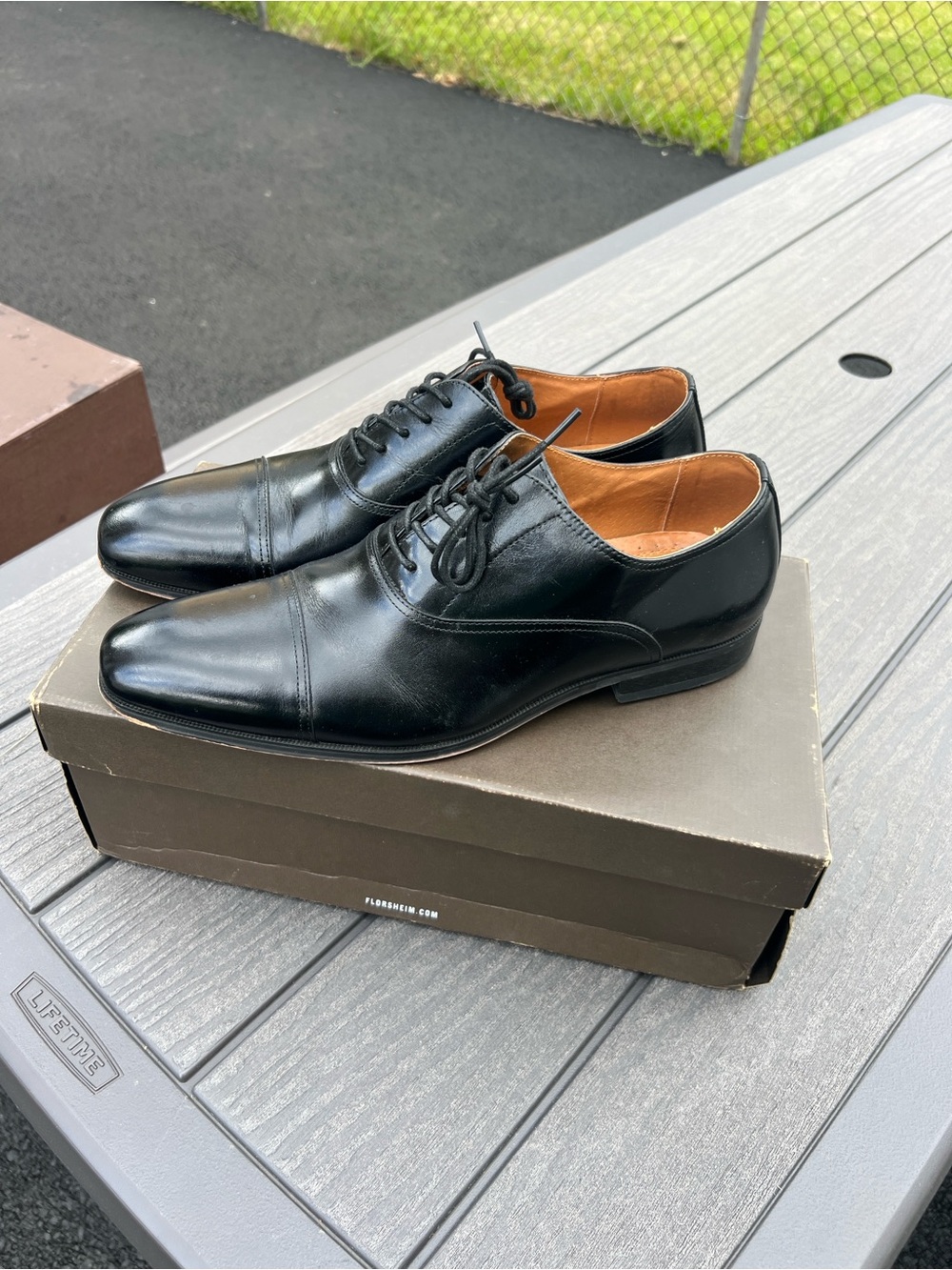 Florsheim Mens Black Cap Toe Dress Shoes Sz 10.5 D